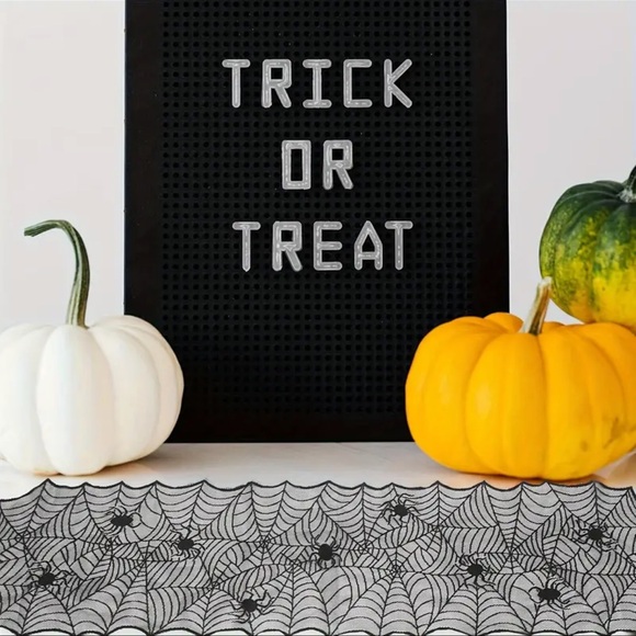 Table Runner, Spider Web Design, NIP, Black - Picture 3 of 8